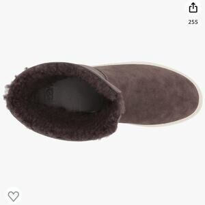 NWT UGG Women's Lynus shearling fur Sneaker Sz 7